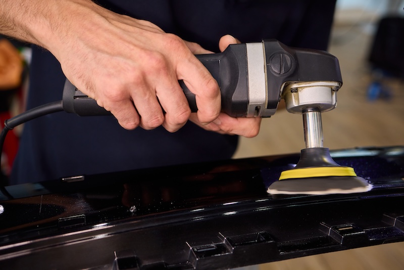 A technician is polishing the cars surface to restore its shine and protect the paint from future damage SSUCv3H4sIAAAAAAAACnRRsW6DMBDdK/UfkOcgQQiUdO3UoVu3qMNhm3CKYyPbpIqi/HvPGFpXaje/987v7t3dHh+yjHXgkLPn7BYQYVRqct6CR6OJLjYLb6UW0qbMxVZNkRKAKZICvbEIKiU78HzQcJZE6kmpQN9nkTkPfnLShVkWioOXR/KI5LdFHPgQcbYKs0g/SGKvWoQQofkmUd3UBfUNFXqwV7ZKsd0/Xu8WtBuN9XElf/i9gHU/XvHx8b2Uo9T8OodKwlqpJMSwh1jKTp9e2nMaHyaBJkl+MRxUKKgSJ8ARLPz6N1rkqI8JY/ww32514mbSnhZAw6+BmDJmhE6Fy/TURq78AM5RuVj5pDenJZtz0kcbP2daXJmgAwZYVtV+29RtW7blvq3LslkK4tEHJJ95nNWIMD+hSFNhmIA1xa7vy2qfy27H813btzn0vciLYtsWZV11T/WWbnH/AgAA//8DAI38yYLdAgAA car paint surface prep