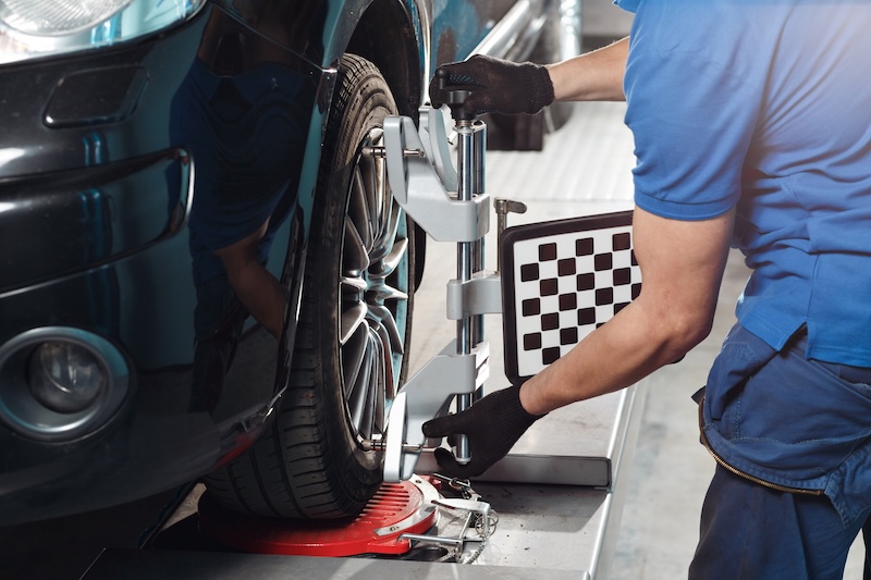 Grid sensor sets mechanic on auto. Car on stand with sensors wheels for alignment camber check in workshop of Service station SSUCv3H4sIAAAAAAAEAH1Ru27EIBDsI+UfLOpDAg777LSp0qeLUiwPX1B8cAJ8UXTyvweMHVFE6ZiZ3dmd5f740DRIQDASPTX3jBI20zSH6CEaZxNNDhuvlYnOG5gymbllVVCIEOegQ7bYKAlRn1NtIbf+fc5bwc0urGLqSBJ69WDD1flYph+qijCLXPEMPqCdXg7/eL1YlXPkhf/ycTaJs1zn/PqVx/seGc7ayu81WBXY60lDCbxlQXQESlhPMBOCY94pivtxEJhRUG13GkV36tcpxRp9fkXtL/XJbkZpV2GYlXHV9W5OwpQbjtUmV2+kseeqzcUP7eufSCdwl4qwLq6bo3IUpNJXZUiPlLUn3jNOGD92hJCtwKgsg4CRSy6xUEpgzpXGQ6s4JoMcmJBqpCNJAZcfyn+vGVMCAAA=